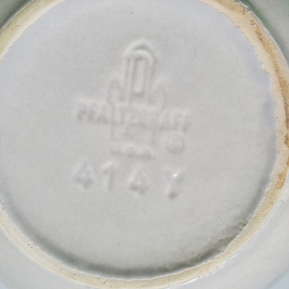 Round Gravy Boat Yorktowne (USA) by PFALTZGRAFF - Picture 6 of 6